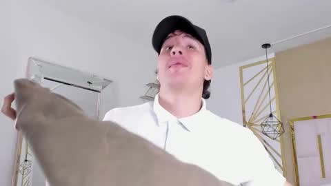 owen sky online show from October 30, 2025, 12:28 pm