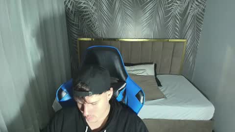 owen sky online show from November 10, 2025, 12:15 pm