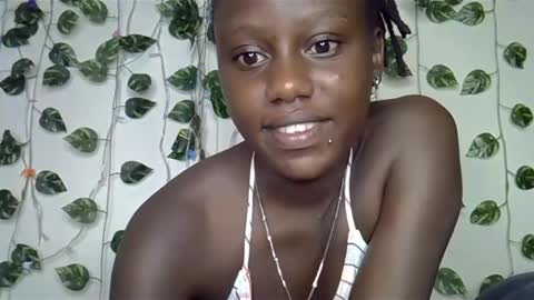 sexybree_love online show from December 17, 2024, 12:12 am