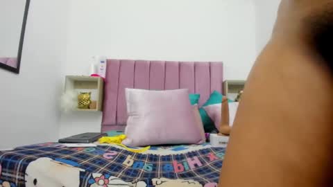 sexybrown_2005 online show from December 7, 2024, 9:06 am