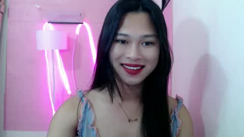 Snapshot of sexycale23 chatting on January 14, 2025, 10:38 am hunting CALEfornian online show from January 14, 2025, 10:38 am