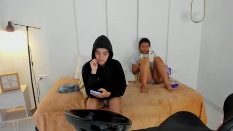 chanell and yina online show from December 11, 2024, 4:20 pm