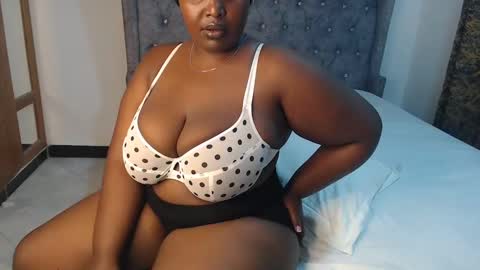 Snapshot of sexychocco_ chatting on December 30, 2024, 3:13 pm sexychocco online show from December 30, 2024, 3:13 pm