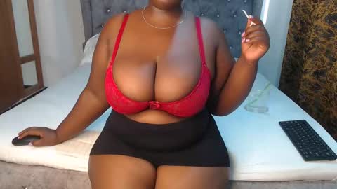 Snapshot of sexychocco_ chatting on January 5, 2025, 2:41 pm sexychocco online show from January 5, 2025, 2:41 pm
