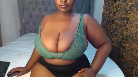 Snapshot of sexychocco_ chatting on January 11, 2025, 6:12 pm sexychocco online show from January 11, 2025, 6:12 pm