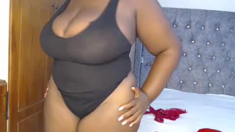 Snapshot of sexychocco_ chatting on January 19, 2025, 7:37 pm sexychocco online show from January 19, 2025, 7:37 pm