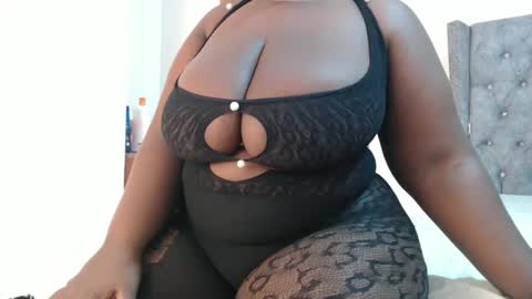 Snapshot of sexychocco_ chatting on February 8, 2025, 10:08 pm sexychocco online show from February 8, 2025, 10:08 pm