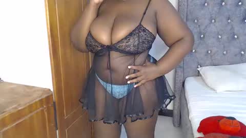 Snapshot of sexychocco_ chatting on February 10, 2025, 10:51 pm sexychocco online show from February 10, 2025, 10:51 pm