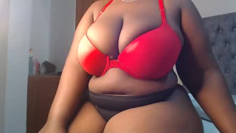 Snapshot of sexychocco_ chatting on February 19, 2025, 2:55 pm sexychocco online show from February 19, 2025, 2:55 pm