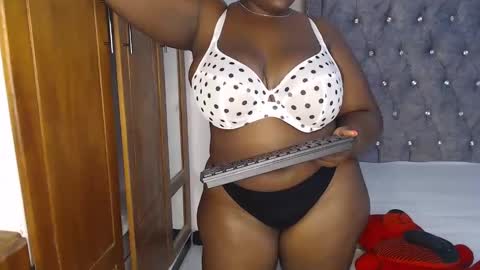 Snapshot of sexychocco_ chatting on February 26, 2025, 9:27 pm sexychocco online show from February 26, 2025, 9:27 pm