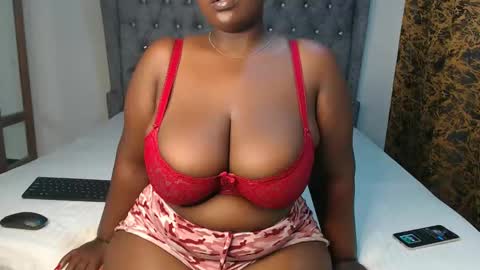 Snapshot of sexychocco_ chatting on March 10, 2025, 12:26 pm sexychocco online show from March 10, 2025, 12:26 pm