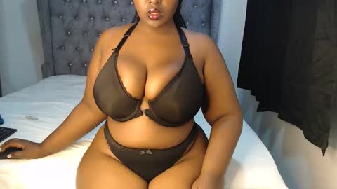 Snapshot of sexychocco_ chatting on September 11, 2025, 6:13 am sexychocco online show from September 11, 2025, 6:13 am