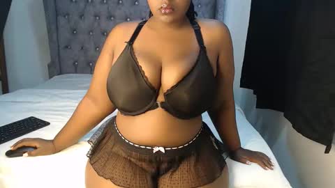 Snapshot of sexychocco_ chatting on September 12, 2025, 8:47 am sexychocco online show from September 12, 2025, 8:47 am
