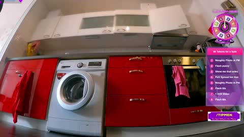 Snapshot of sexydea chatting on February 7, 2026, 1:04 pm XDA online show from February 7, 2026, 1:04 pm