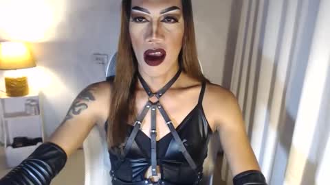 Devine online show from December 14, 2025, 2:06 am