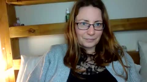 Snapshot of sexyemilyoliver chatting on February 26, 2026, 11:31 am Emily online show from February 26, 2026, 11:31 am