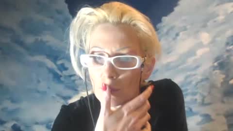 ENI pvt moan your name  WHEN I M NOT online you tell me in SNAPCHAT deal yes add me...  FREE TWITTER magiconline101...... online show from January 10, 2025, 8:26 pm