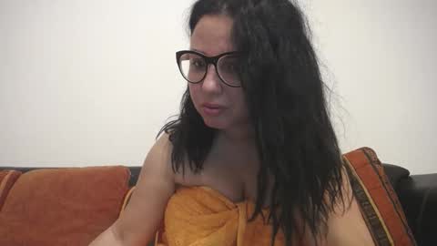 Snapshot of sexyerikka chatting on November 4, 2025, 2:32 am Eva online show from November 4, 2025, 2:32 am