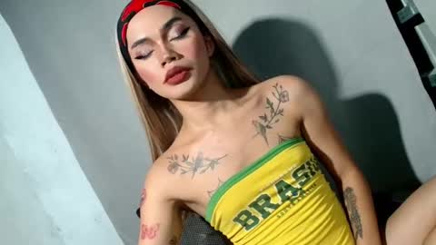 sexyhotbabe18 online show from March 27, 2026, 9:53 am