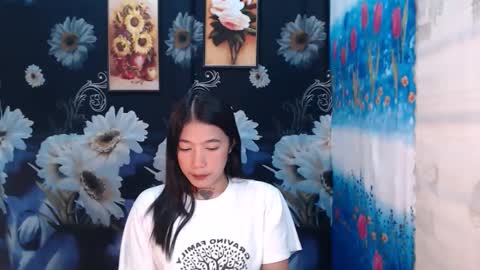 Snapshot of sexyhotjelian chatting on March 10, 2025, 12:48 pm jelian online show from March 10, 2025, 12:48 pm
