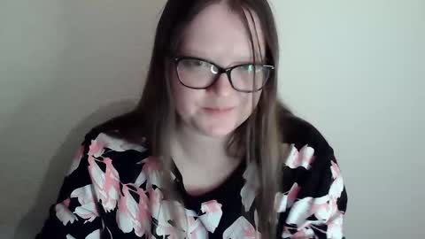 Snapshot of sexykitty_2 chatting on December 10, 2024, 5:00 pm Kate online show from December 10, 2024, 5:00 pm