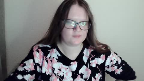 Snapshot of sexykitty_2 chatting on December 27, 2024, 12:29 am Kate online show from December 27, 2024, 12:29 am