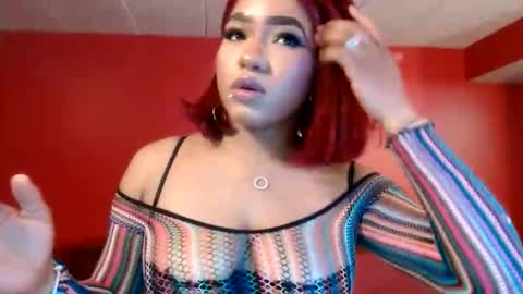 SEXYLATINCOUPLE online show from June 6, 2026, 9:36 am