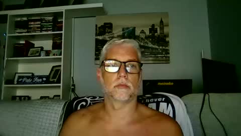 Lefty online show from September 13, 2025, 4:23 am