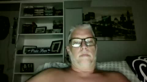Lefty online show from September 19, 2025, 2:24 am