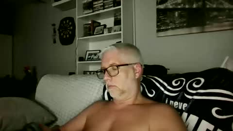 Lefty online show from September 21, 2025, 1:29 am