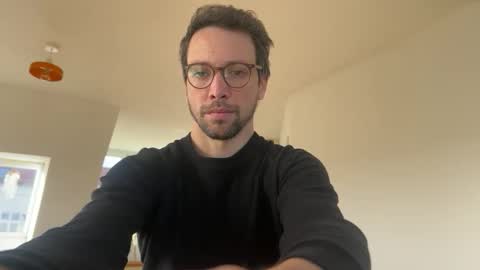 Snapshot of sexyleo8282 chatting on October 29, 2025, 9:44 am sexyleo8282 online show from October 29, 2025, 9:44 am