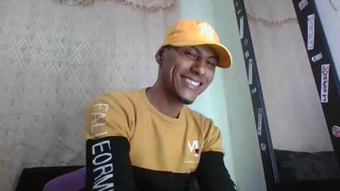 Sexy leon online show from May 28, 2026, 8:33 am