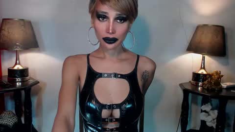 Snapshot of sexylusty2258 chatting on May 28, 2026, 2:31 am Queen Sofia online show from May 28, 2026, 2:31 am