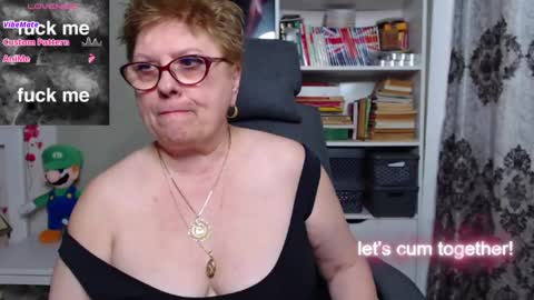 sexylynette4u online show from February 27, 2025, 10:26 am