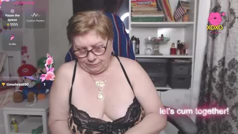 sexylynette4u online show from March 11, 2026, 10:10 am