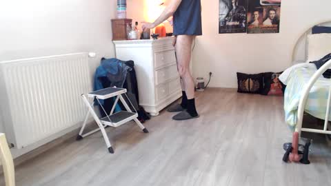 Snapshot of sexyman_fr chatting on March 1, 2025, 12:34 pm Vincent Vega online show from March 1, 2025, 12:34 pm