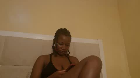 Miss mia online show from September 20, 2025, 7:20 am