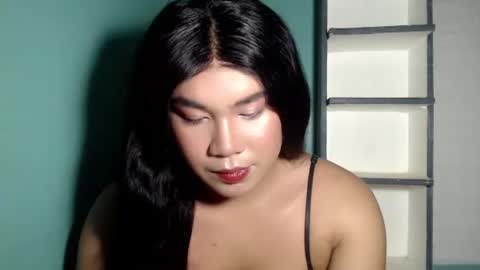 Mika online show from November 8, 2025, 12:33 am