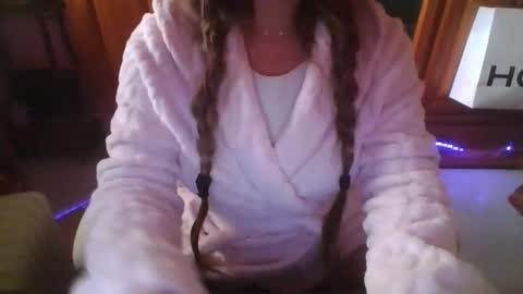 sexymisss24 online show from December 2, 2025, 9:58 am