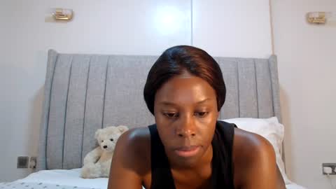 Snapshot of sexymonalisa1 chatting on July 14, 2026, 5:45 am sexymonalisa1 online show from July 14, 2026, 5:45 am
