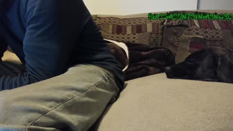 Sexymountainman420 online show from December 11, 2024, 4:28 am