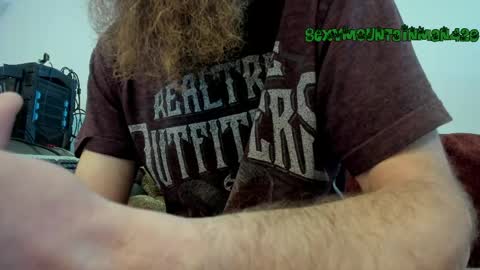 Snapshot of sexymountainman420 chatting on April 13, 2026, 10:04 pm Sexymountainman420 online show from April 13, 2026, 10:04 pm