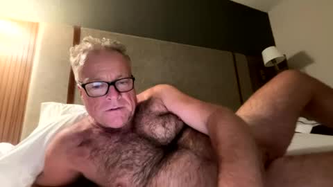 Snapshot of sexymundeman chatting on July 28, 2026, 2:40 am Raymond Art Model online show from July 28, 2026, 2:40 am