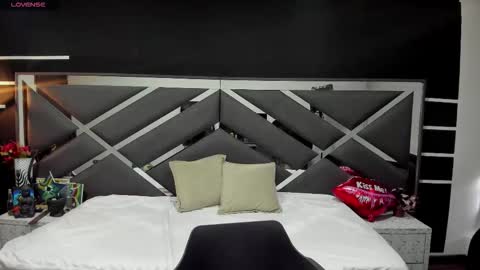 N A F online show from September 16, 2025, 7:15 pm