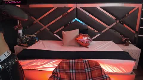 N A F online show from September 24, 2025, 7:17 pm