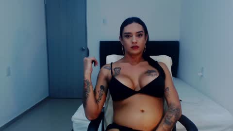 Natalia Duran online show from January 16, 2025, 5:32 am
