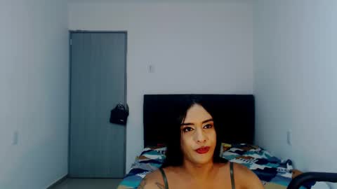 Natalia Duran online show from February 21, 2025, 1:22 pm