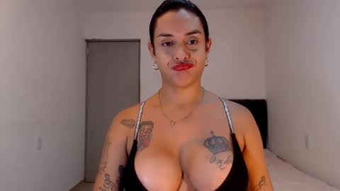 Natalia Duran online show from June 8, 2026, 8:20 pm