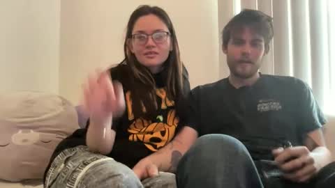 sexypanda3011 online show from February 2, 2026, 9:35 pm