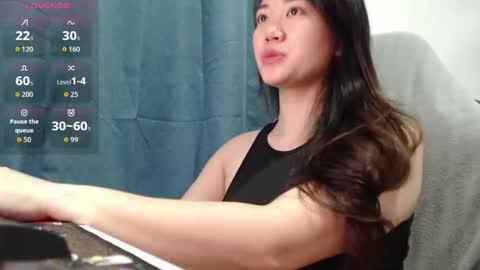 sexypenguin13 online show from September 24, 2025, 5:11 am